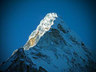 Ama Dablam image