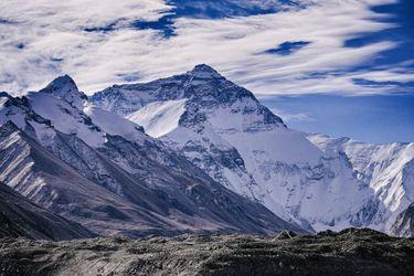 Everest image