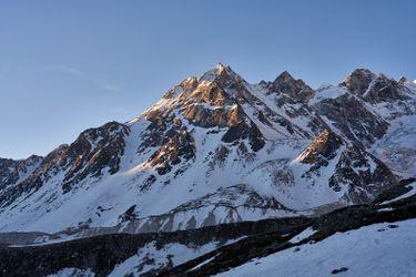 Larkya peak image